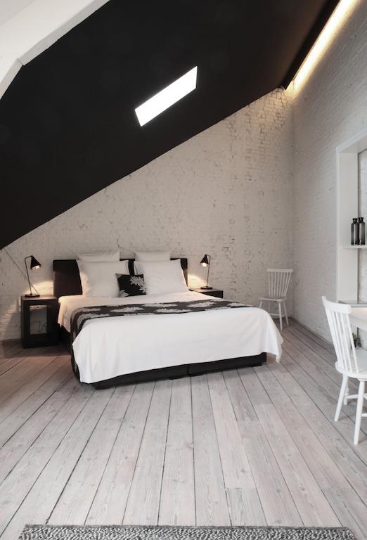 Maison Nationale City Flats & Suites Antwerpen Ngoại thất bức ảnh A room at the hotel