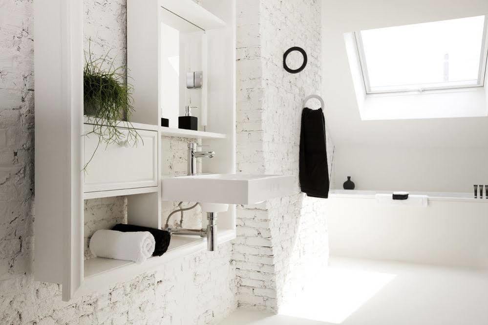 Maison Nationale City Flats & Suites Antwerpen Ngoại thất bức ảnh Bathroom